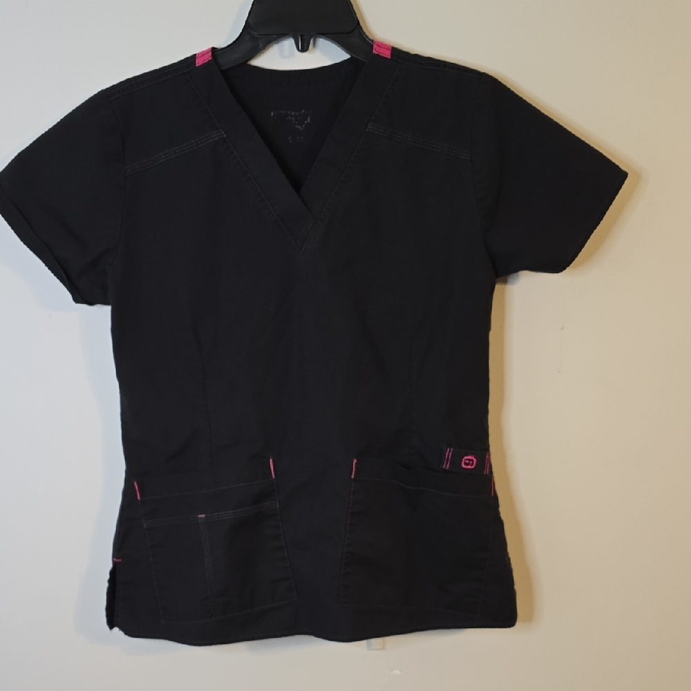 WonderWink Black and Pink Women's Top